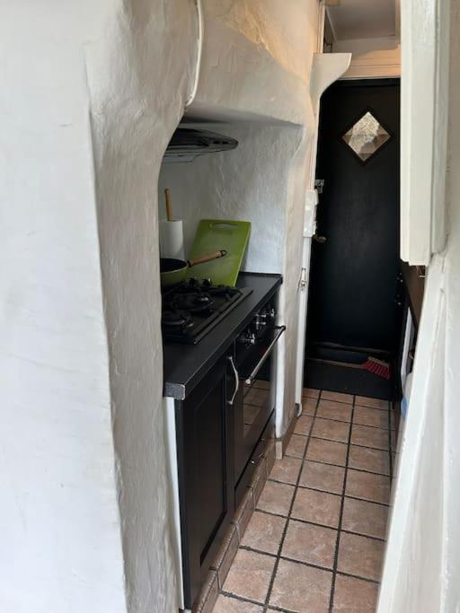 Cozy Apartment In Popular Street 卑爾根 外观 照片