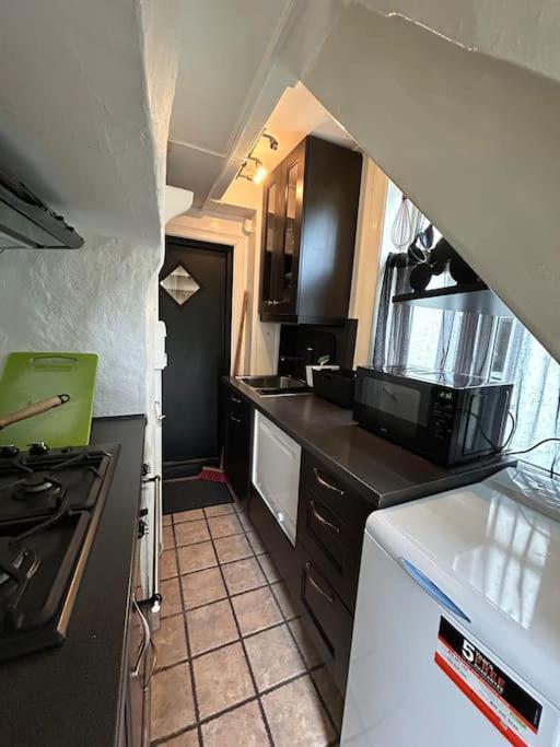 Cozy Apartment In Popular Street 卑爾根 外观 照片